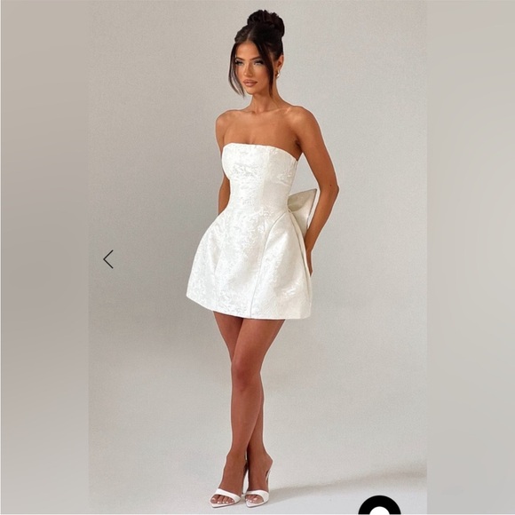 BABYBOO Elenora Mini Dress - Ivory NWOT - Picture 4 of 8